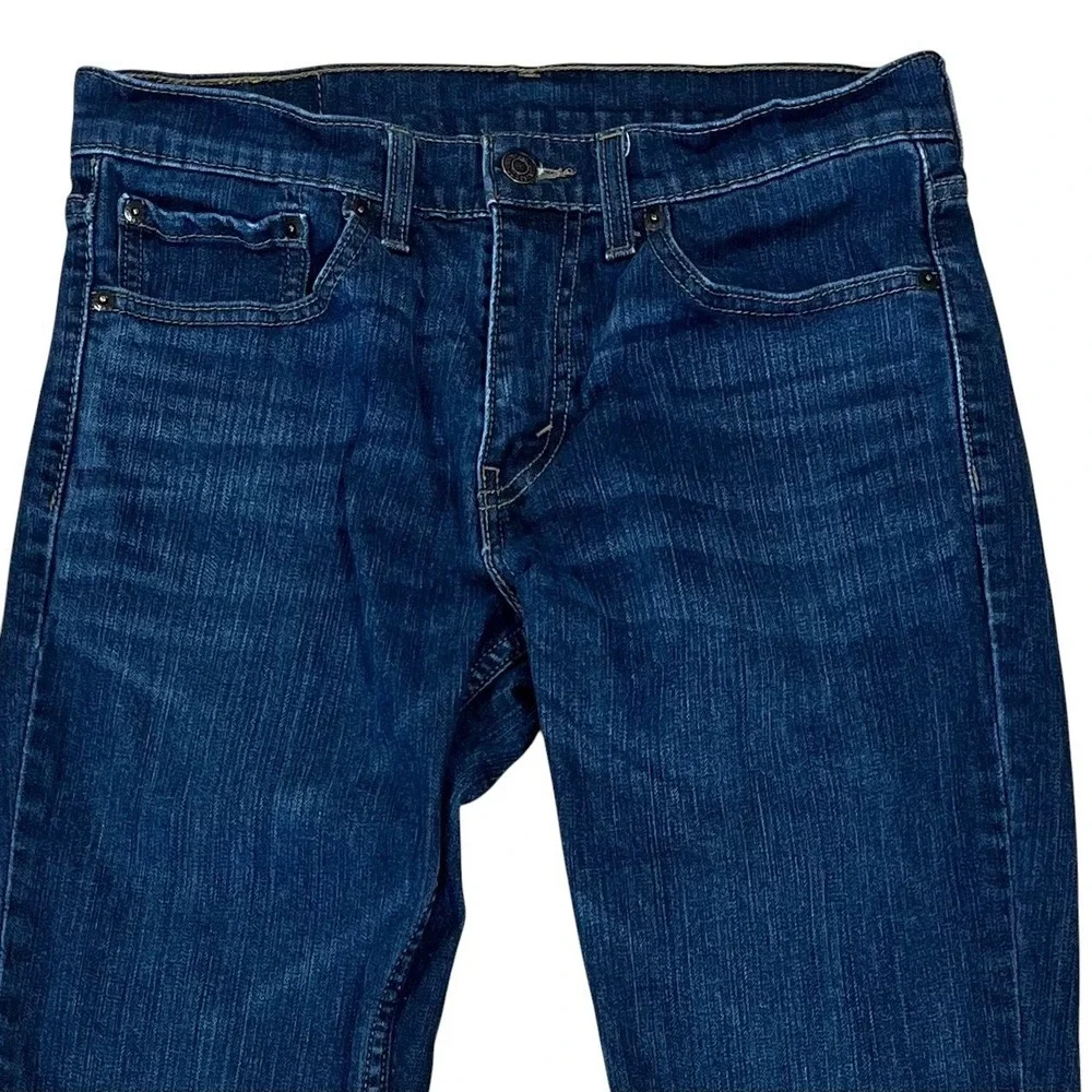 Levis tag size